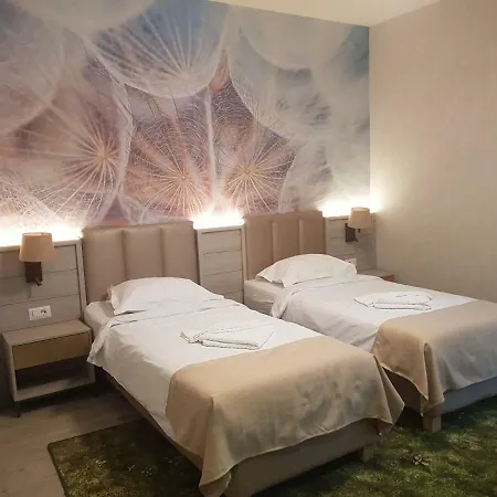 Florilor Hotel 3*